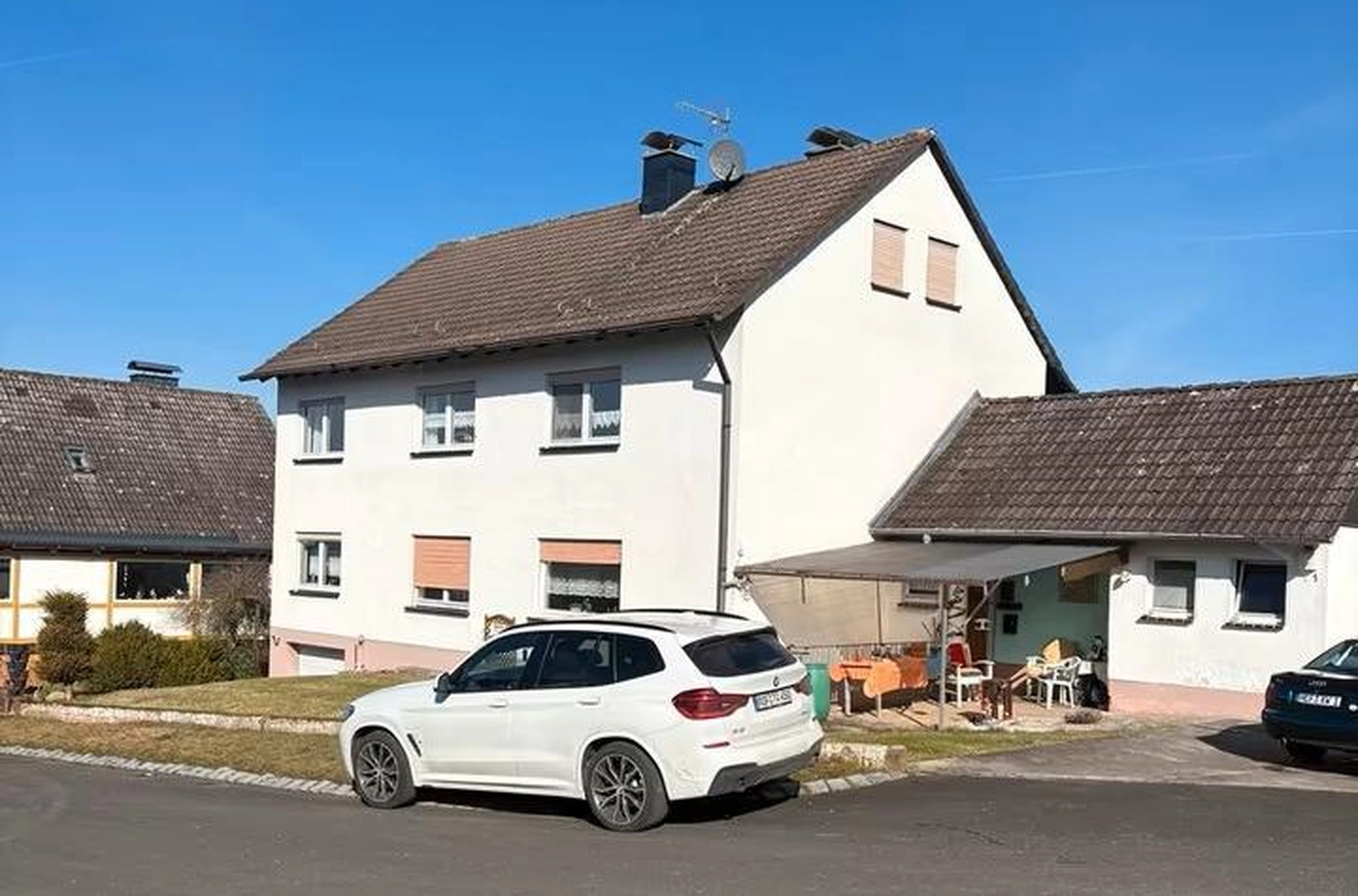 Zweifamilienhaus in Bebra-Solz - Aussenansicht